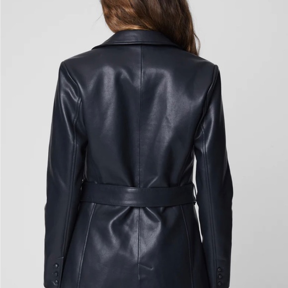 BlankNYC stylish faux leather blazer dresses up any outfit! - Picture 4 of 7